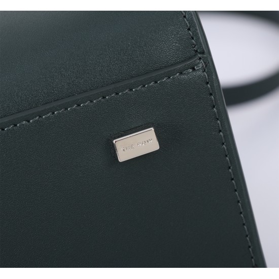 The Row Bags Top Quality
Small:26.20.18
Big:38.26.23