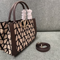 Valentino Bags Top Quality
35/25/17cm
