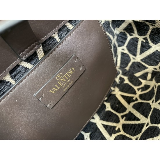 Valentino Bags Top Quality
35/25/17cm