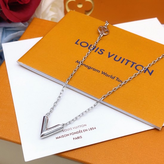 LV Jewelry Necklace