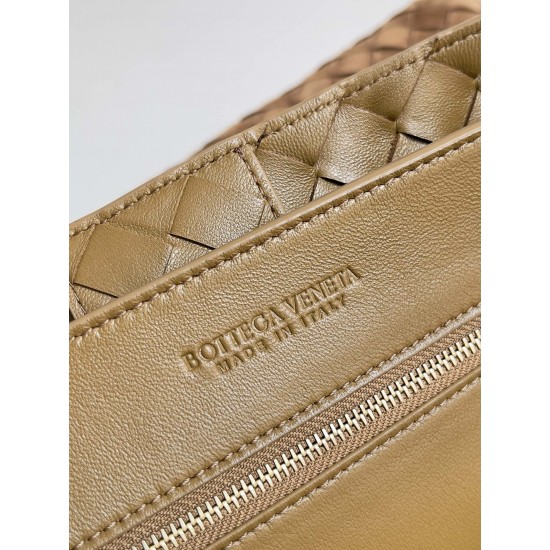 BV Bags Top Quality ANDIAMO 743575