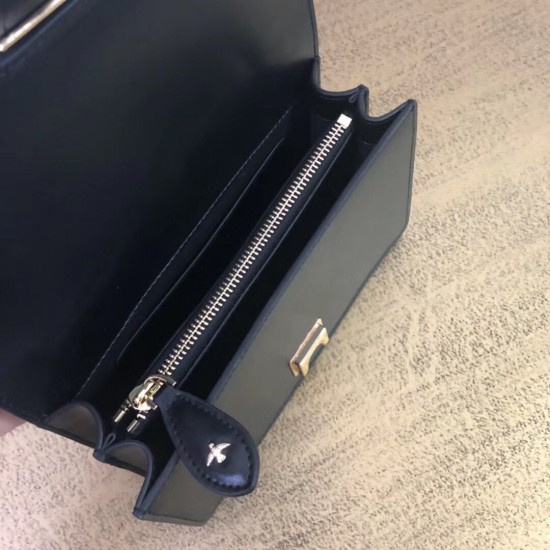 Pinko Bags Top Quality
21x13x6