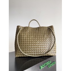 BV Bags Top Quality ANDIAMO 743575