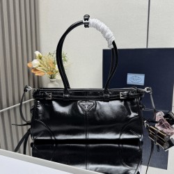 Prada Bags Top Quality
32x15.5x12cm