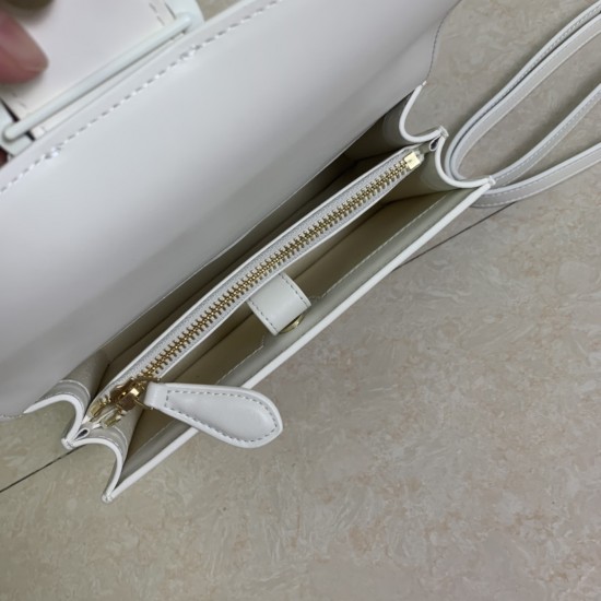 Pinko Bags Top Quality
21x13x6