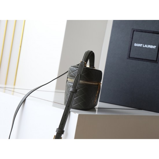 YSL Bags Top Quality
18×11×6.5 cm