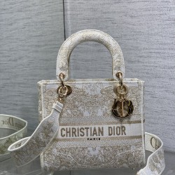 Dior Bags Top Quality
Five Grid