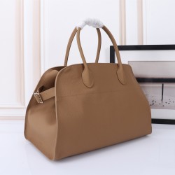 The Row Bags Top Quality
Small:26.20.18
Big:38.26.23