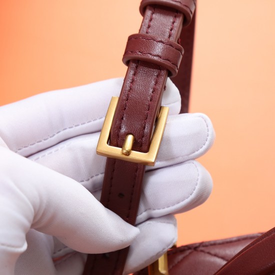 YSL Bags Top Quality
18×11×6.5 cm