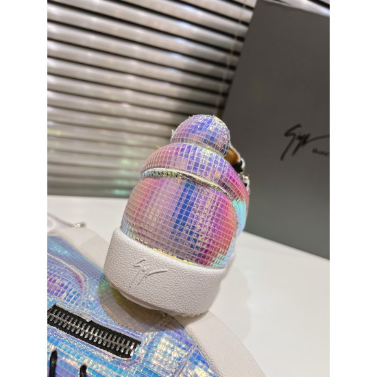 CL Shoes Casual shoes

 Top Quality