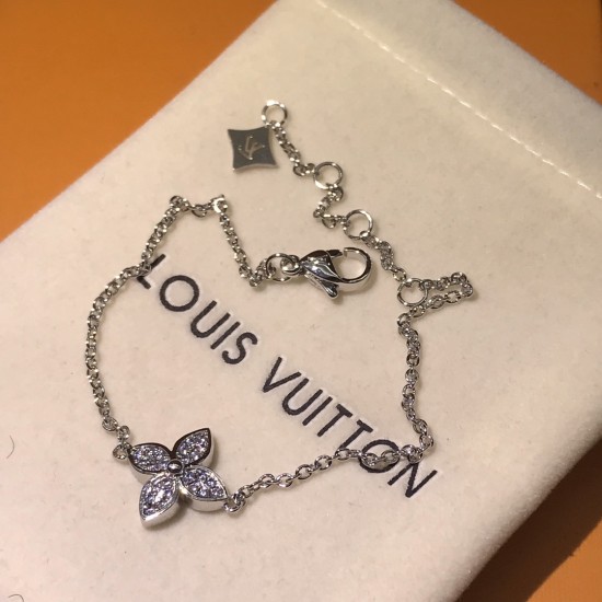 LV Jewelry High Quality