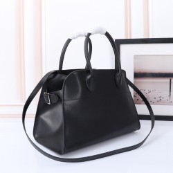 The Row Bags Top Quality
Small:26.20.18
Big:38.26.23