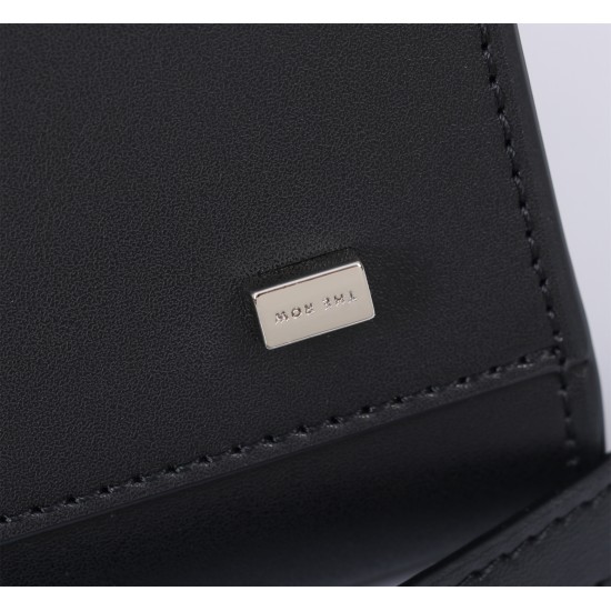 The Row Bags Top Quality
Small:26.20.18
Big:38.26.23