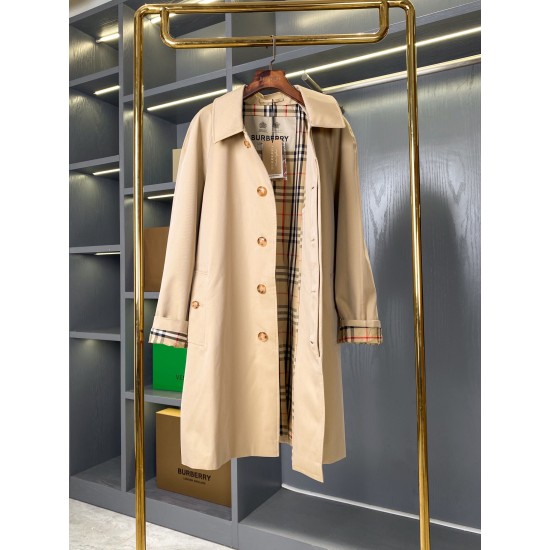 Burberry coat
uk4，6，8，10，12