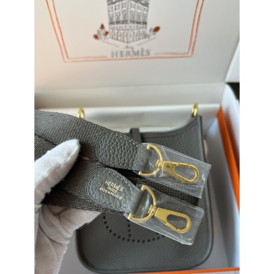 Hermes Bags Top Quality Evelyne 17cm
