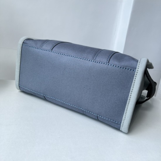 MJ Tote Full leather size: 41 * 34 * 15cm $140 Full leather medium size: 33 * 28 * 13cm $120 Full leather small size: 26 × 20 × 13cm $100 Fabric Large Size: 41 * 34 * 15cm $100 Medium size of fabric: 33 * 28 * 13cm $90 Fabric small size: 26 × 20 × 13cm $8