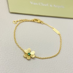 Van Cleef Jewelry High Quality