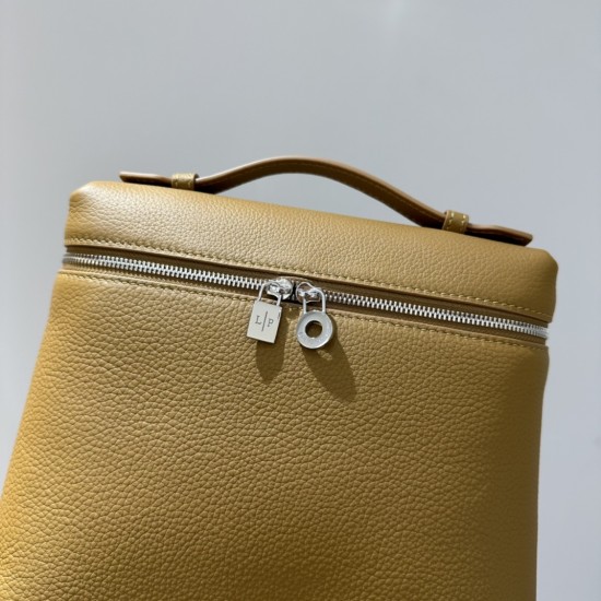 LP Bags Top Quality Size: 23 × 8 × 22cm