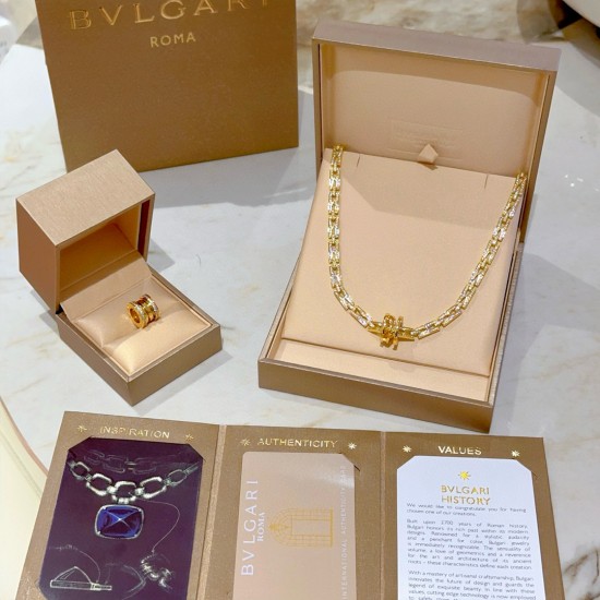 Bvlgari Jewelry Necklace