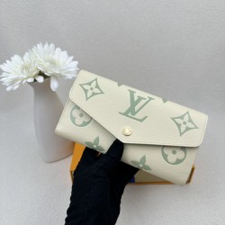 LV Bags High Quality Flip Wallet
