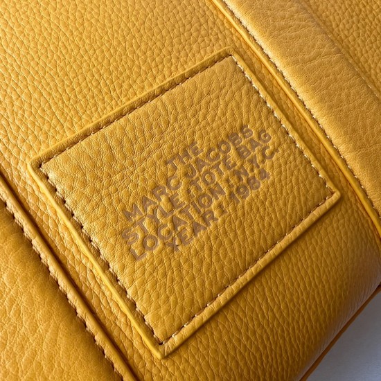 MJ Tote Full leather size: 41 * 34 * 15cm $140 Full leather medium size: 33 * 28 * 13cm $120 Full leather small size: 26 × 20 × 13cm $100 Fabric Large Size: 41 * 34 * 15cm $100 Medium size of fabric: 33 * 28 * 13cm $90 Fabric small size: 26 × 20 × 13cm $8