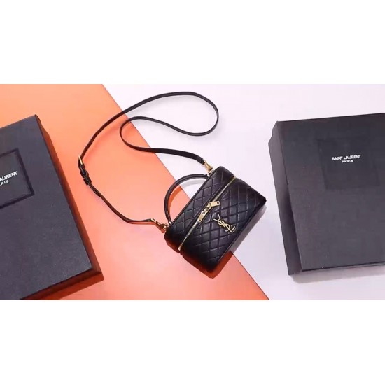 YSL Bags Top Quality
18×11×6.5 cm