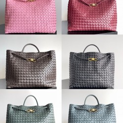 BV Bags Top Quality ANDIAMO 743575