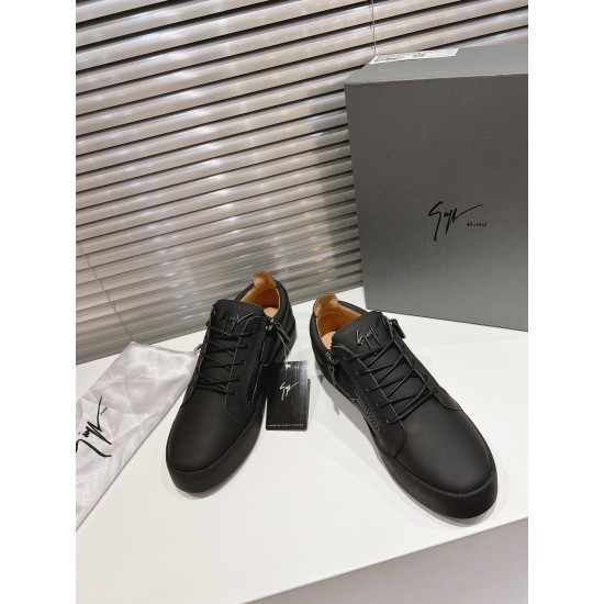 CL Shoes Casual shoes

 Top Quality