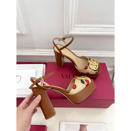 Valentino Shoes Top Quality