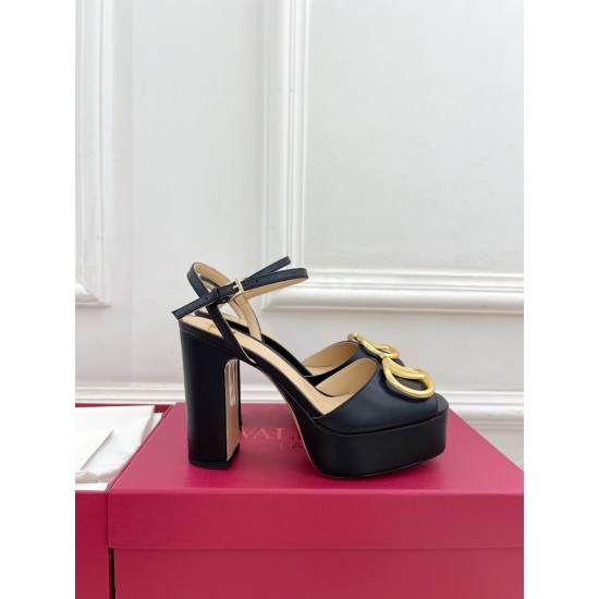 Valentino Shoes Top Quality