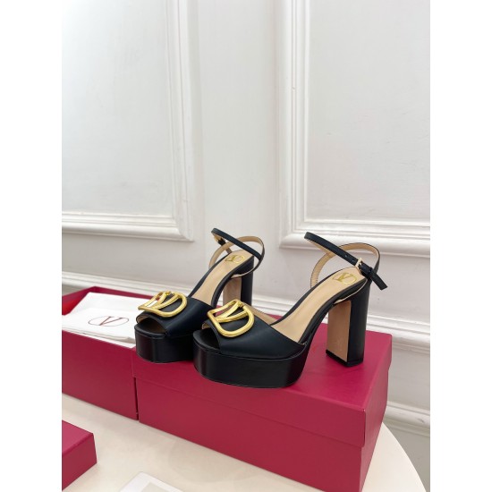 Valentino Shoes Top Quality