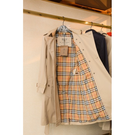 Burberry coat
uk4，6，8，10，12