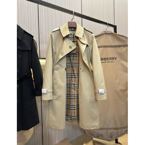 Burberry coat
uk4，6，8，10，12