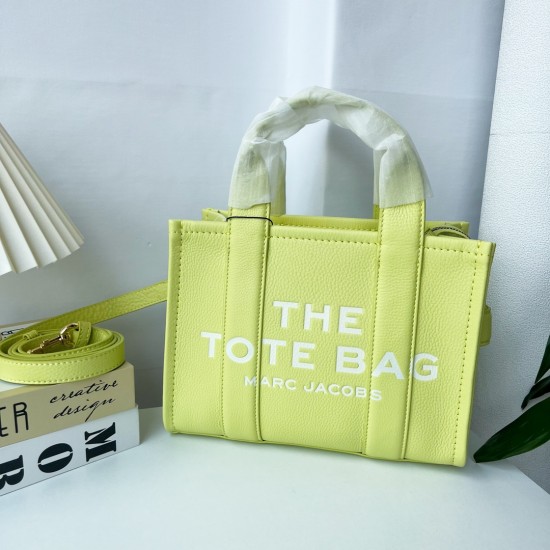 MJ Tote Full leather size: 41 * 34 * 15cm $140 Full leather medium size: 33 * 28 * 13cm $120 Full leather small size: 26 × 20 × 13cm $100 Fabric Large Size: 41 * 34 * 15cm $100 Medium size of fabric: 33 * 28 * 13cm $90 Fabric small size: 26 × 20 × 13cm $8