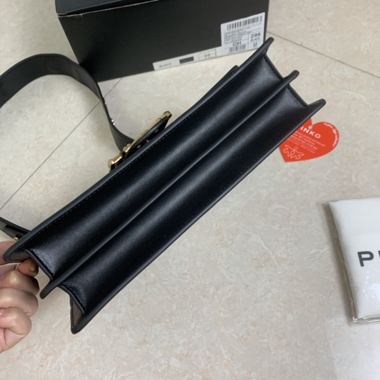 Pinko Bags Top Quality
27*17*8cm