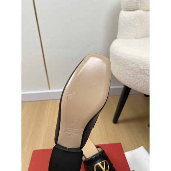 Valentino Shoes Top Quality