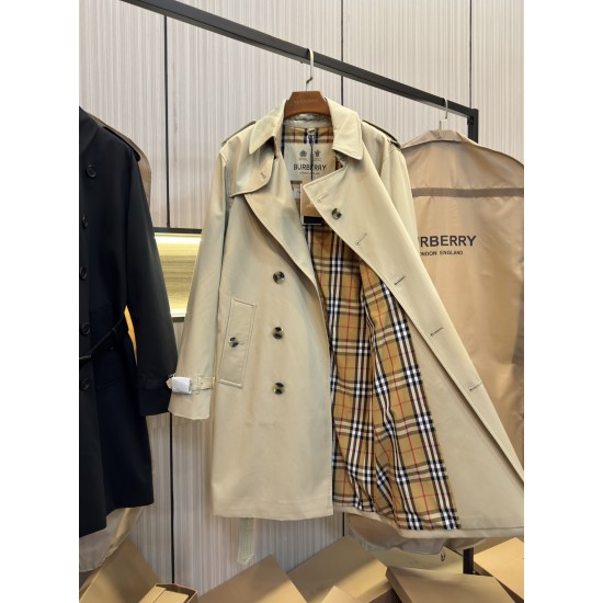 Burberry coat
uk4，6，8，10，12