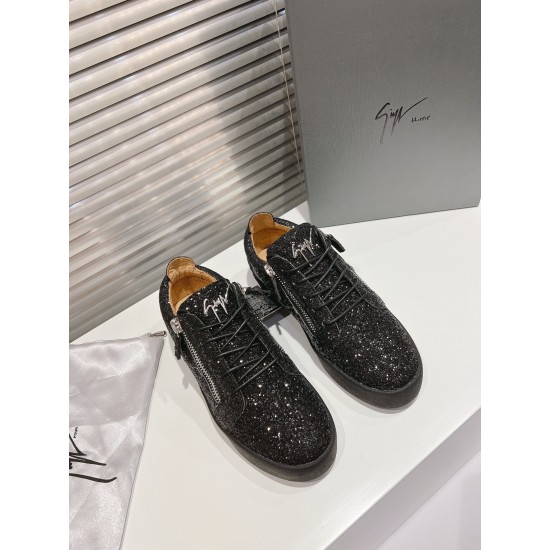 CL Shoes Casual shoes

 Top Quality