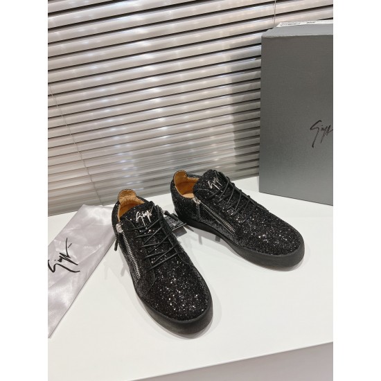 CL Shoes Casual shoes

 Top Quality