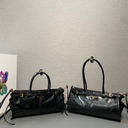 Prada Bags Top Quality
32x15.5x12cm