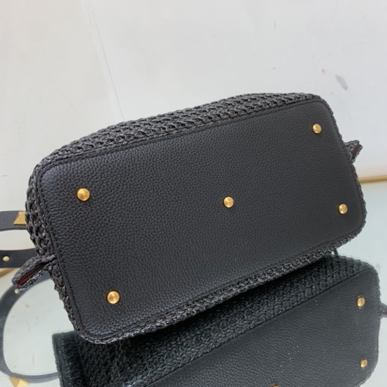 Valentino Bags Top Quality
35/25/17cm