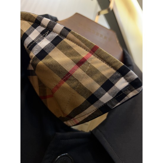 Burberry coat
uk4，6，8，10，12