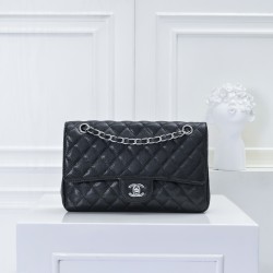 Chanel 1112