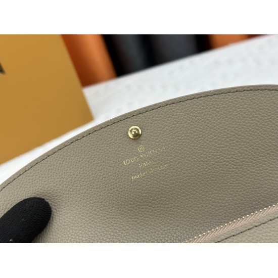 LV Bags High Quality Flip Wallet
