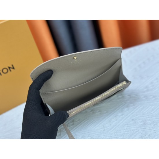 LV Bags High Quality Flip Wallet
