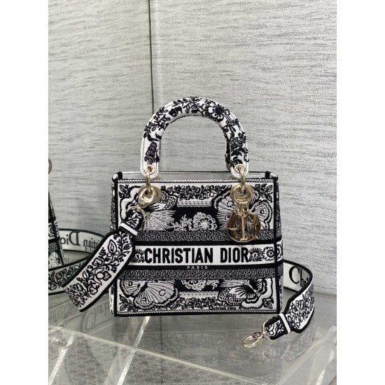 Dior Bags Top Quality
Five Grid