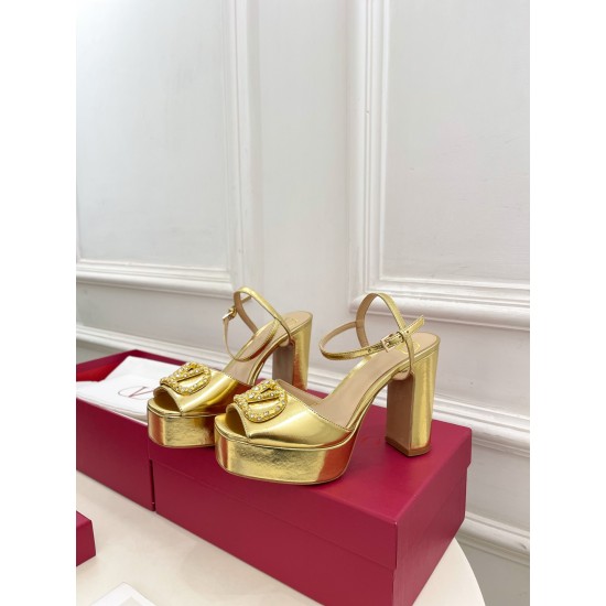 Valentino Shoes Top Quality