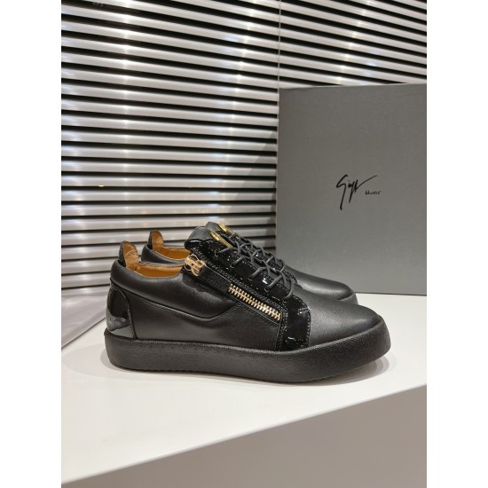 CL Shoes Casual shoes

 Top Quality