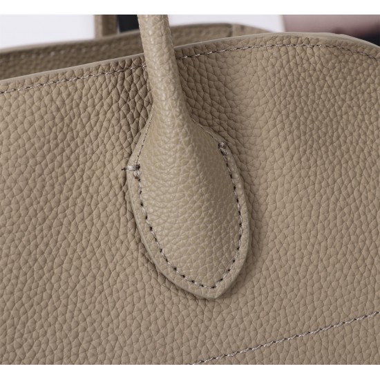 The Row Bags Top Quality
Small:26.20.18
Big:38.26.23