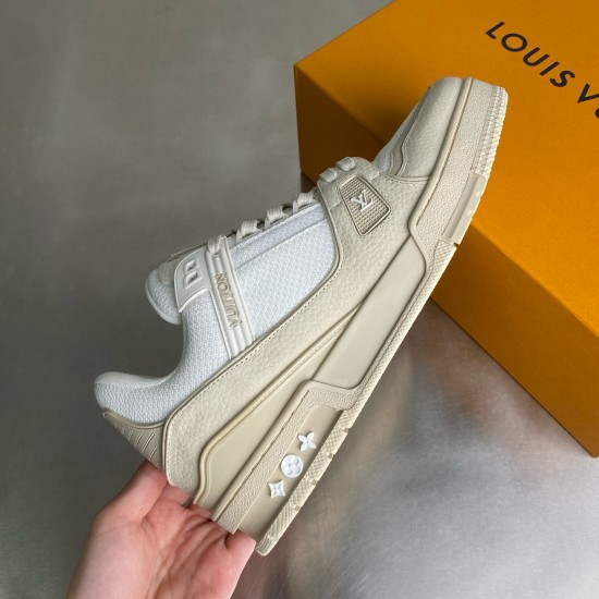 LV Shoes Top Quality
women 35-40 

men 39-45